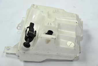 EXPLORER ÇIKMA YEDEK PARÇA FORD CIKMA YEDEK FOCUS 3 CAM SU BİDONU 